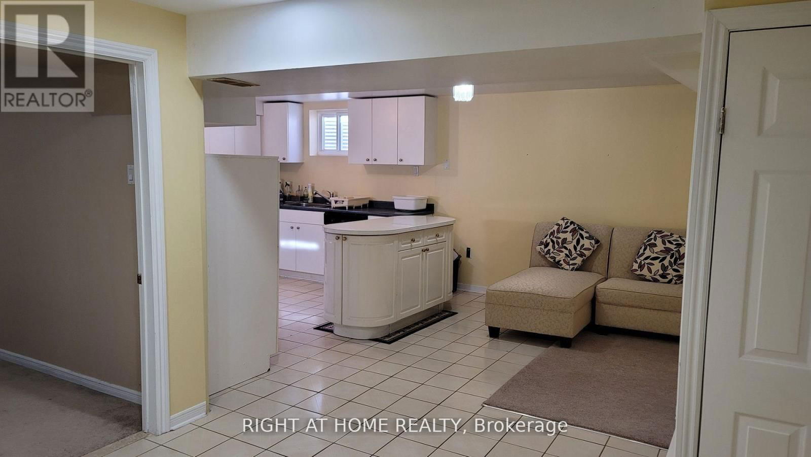 5194 GUILDWOOD WAY Image 32