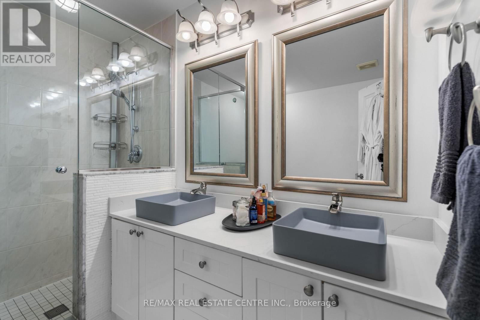 12 ST. LAWRENCE DRIVE Image 22