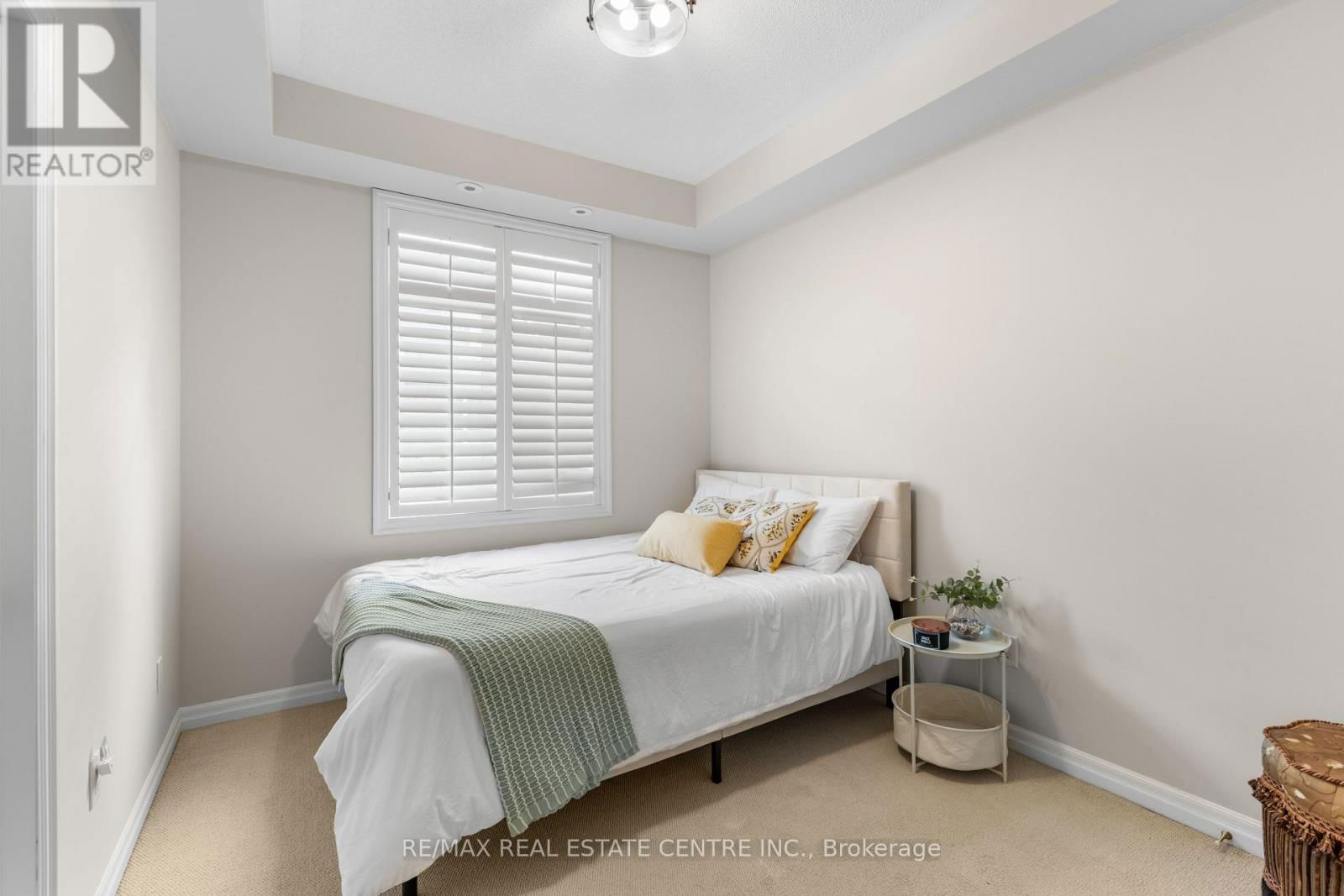 12 ST. LAWRENCE DRIVE Image 23