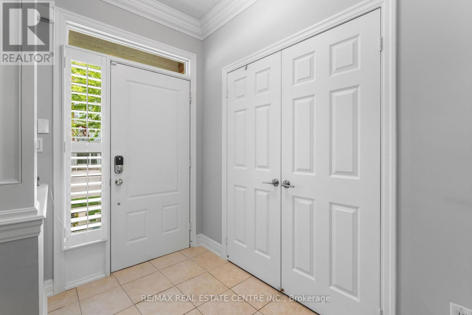 12 ST. LAWRENCE DRIVE Image 4