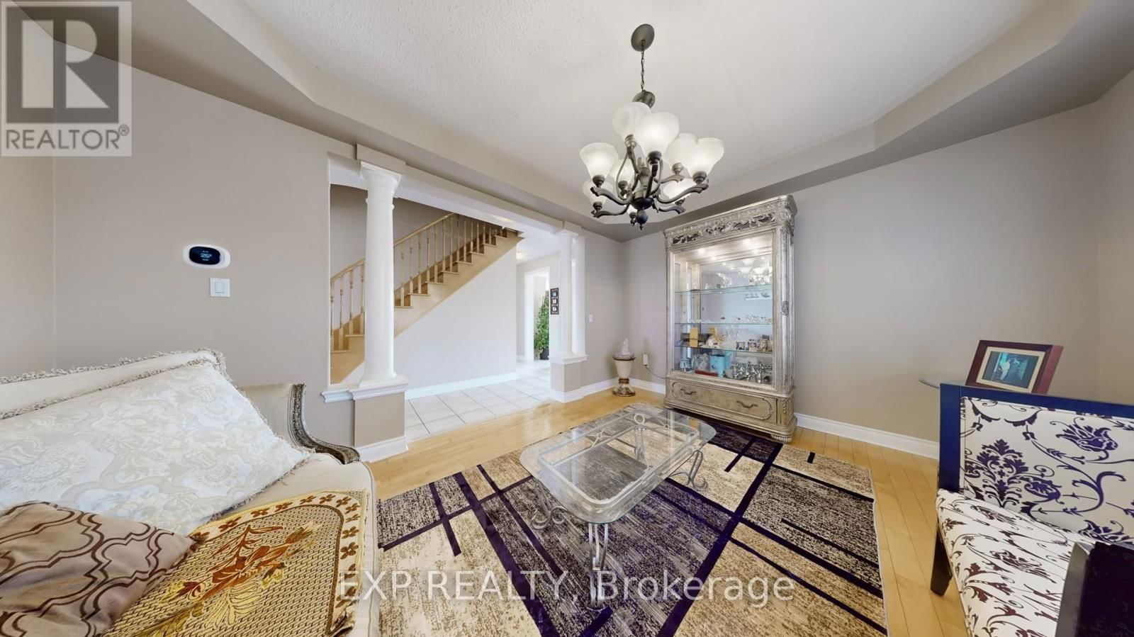 28 COSMO COURT Image 17