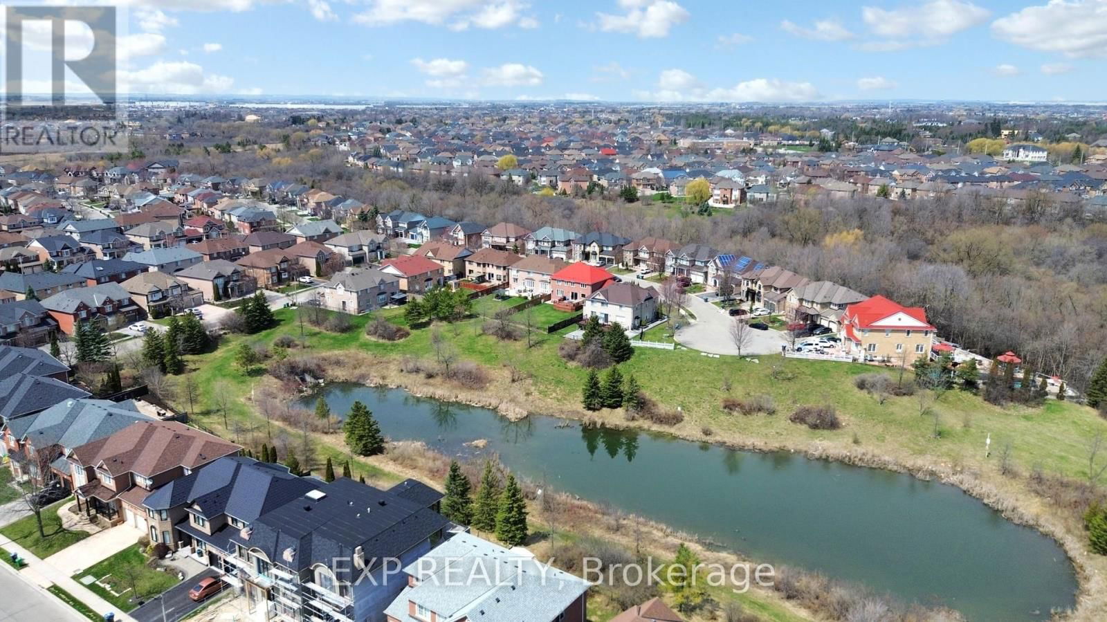 28 COSMO COURT Image 34