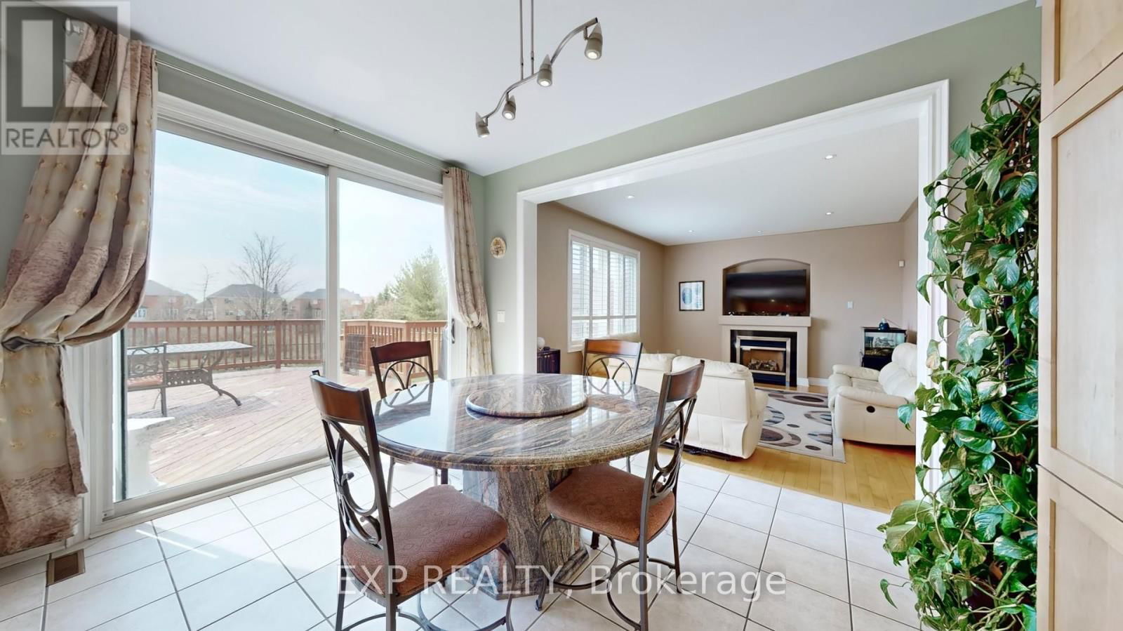 28 COSMO COURT Image 6