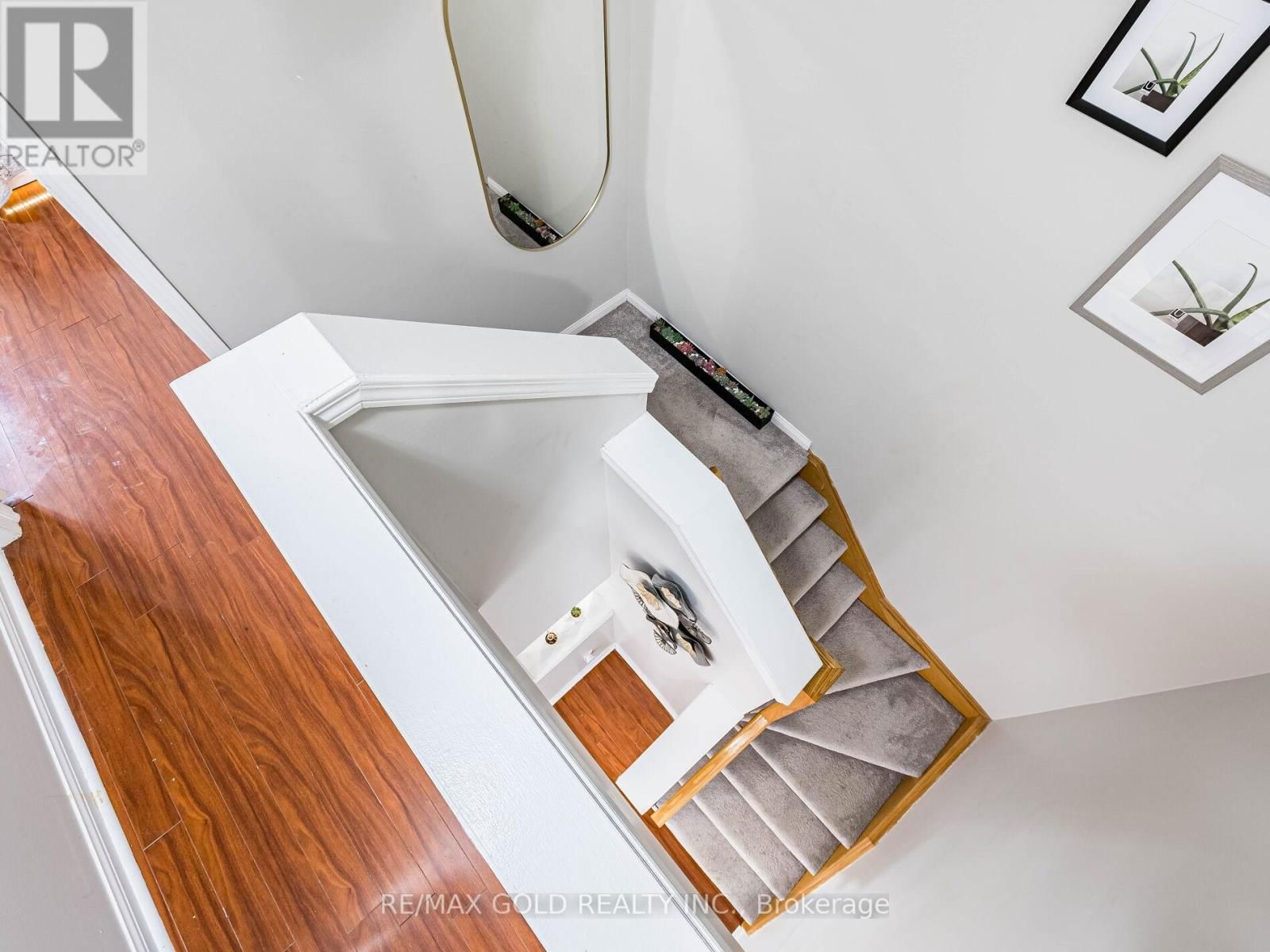 7 DUNLOP COURT Image 29