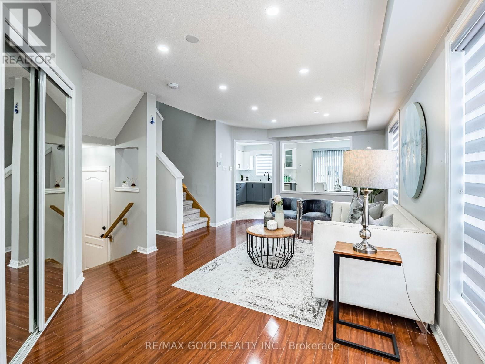 7 DUNLOP COURT Image 6