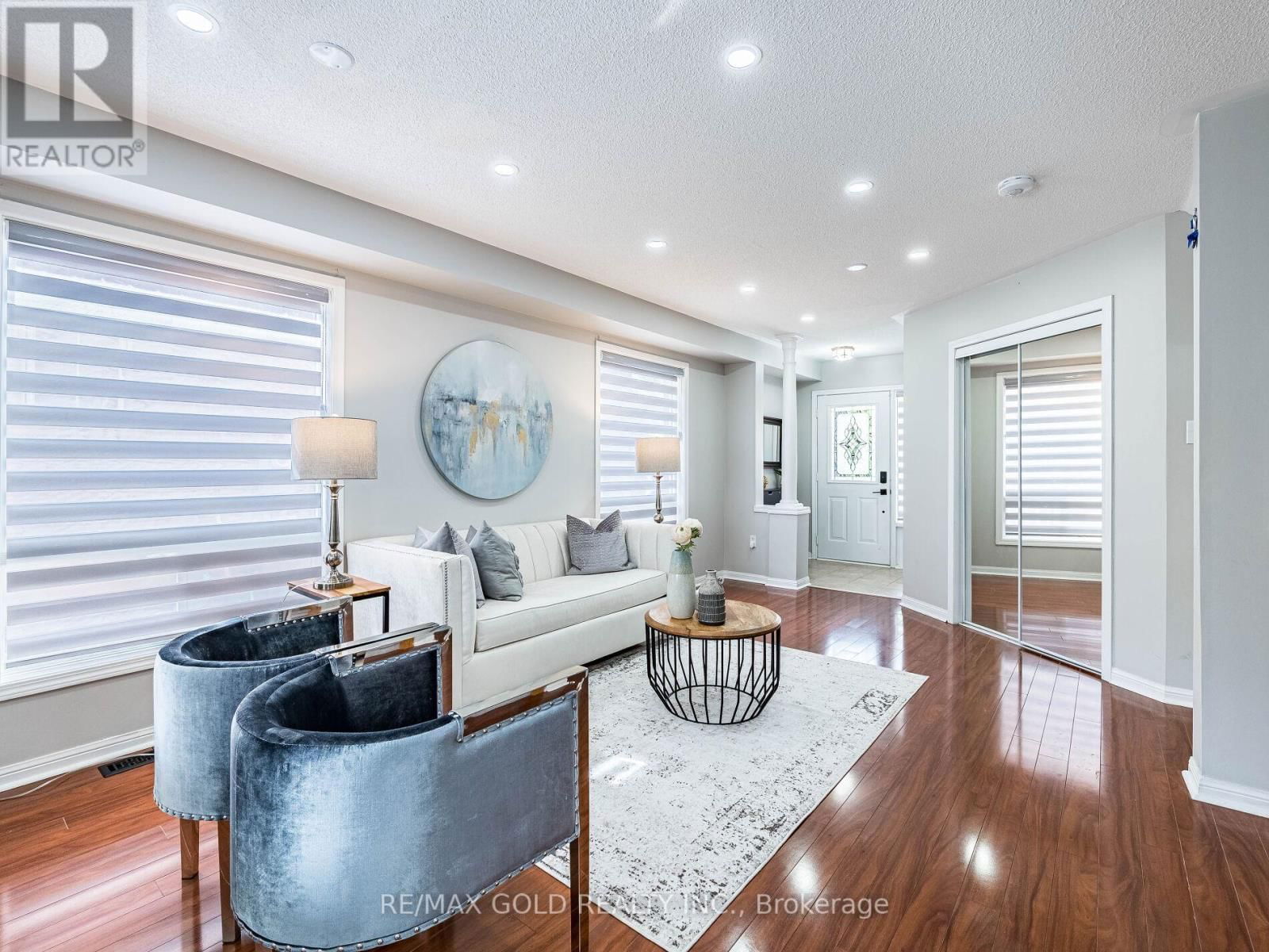 7 DUNLOP COURT Image 9