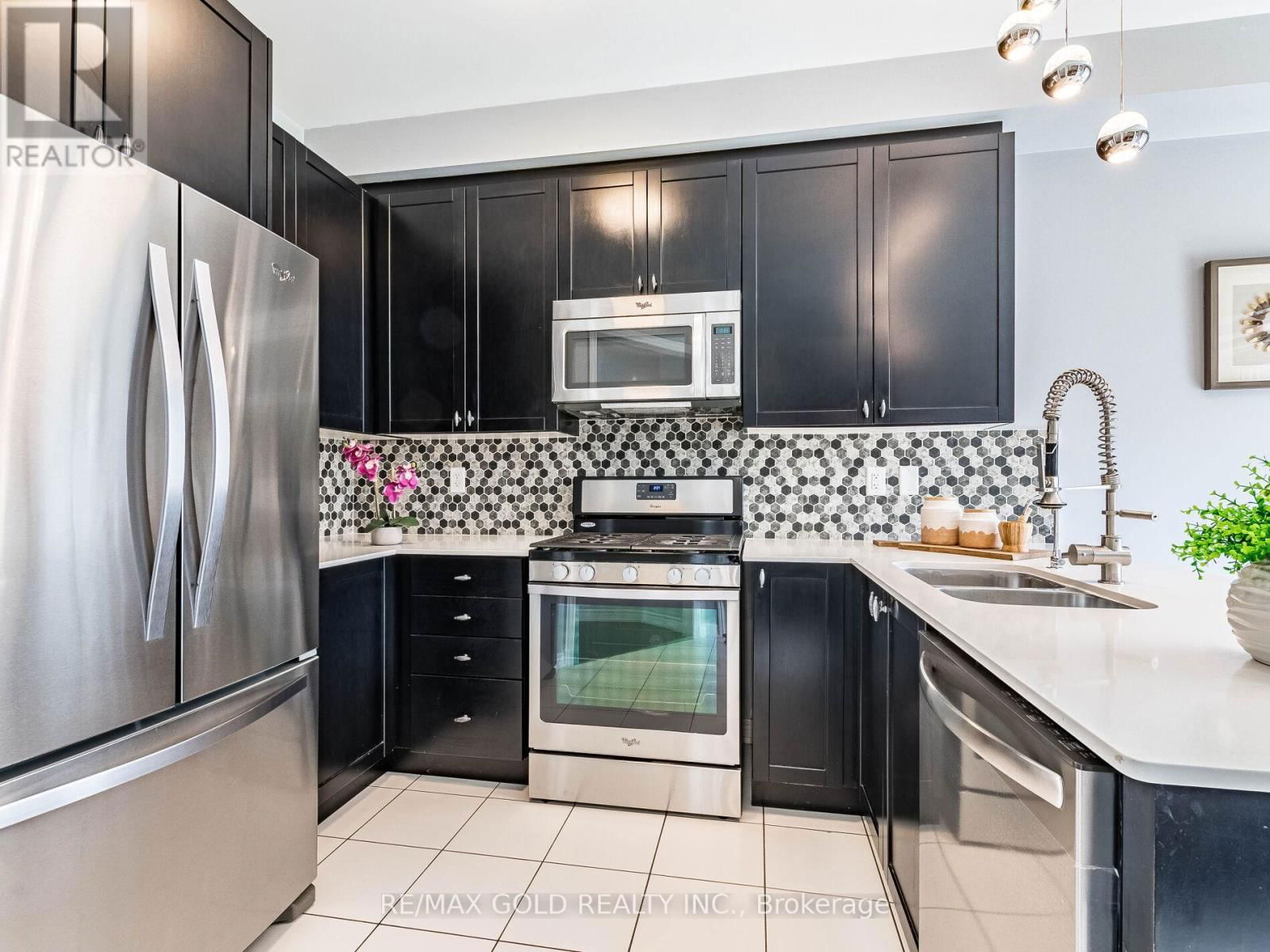9 KEMPENFELT TRAIL Image 14