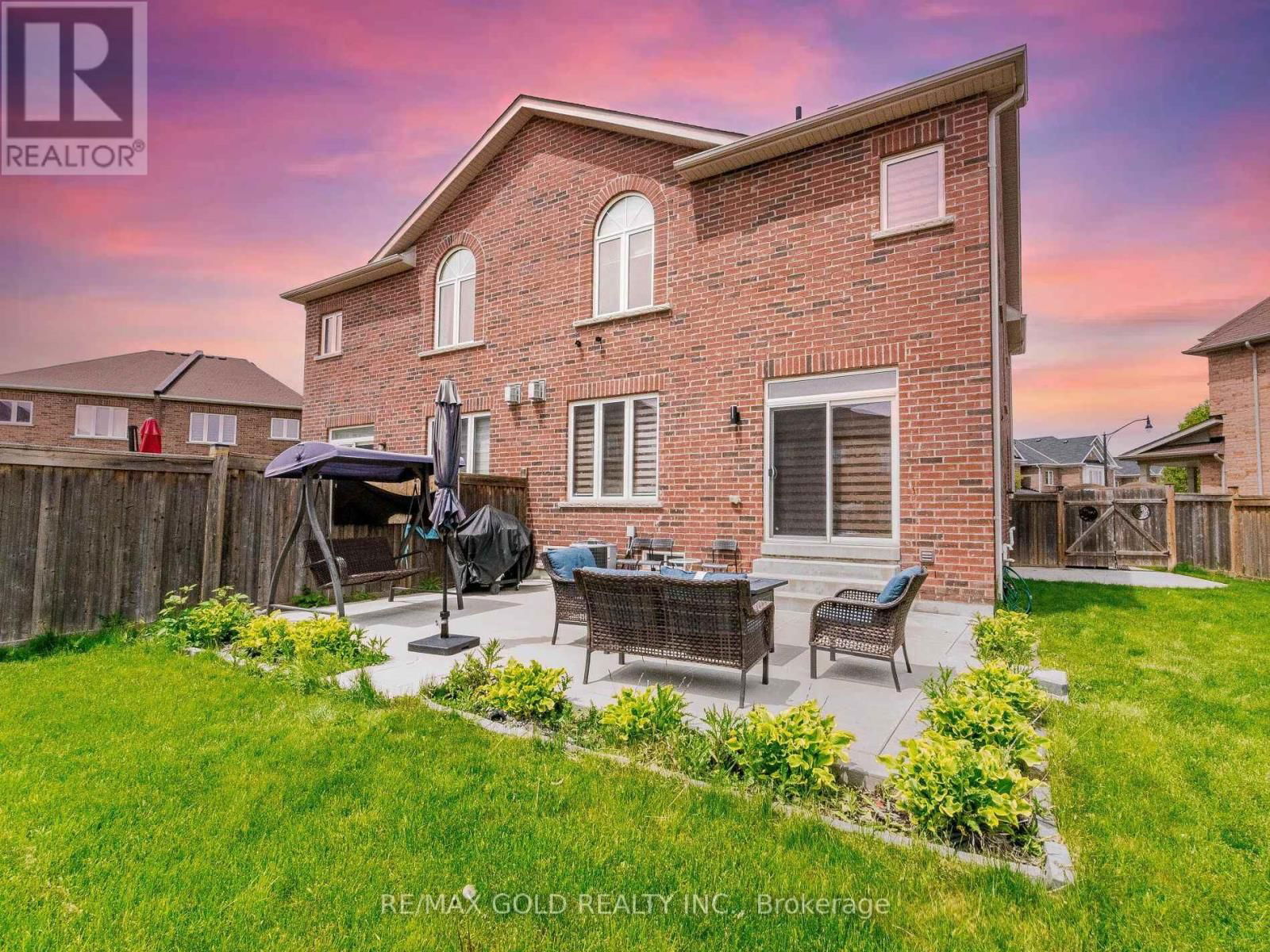 9 KEMPENFELT TRAIL Image 38