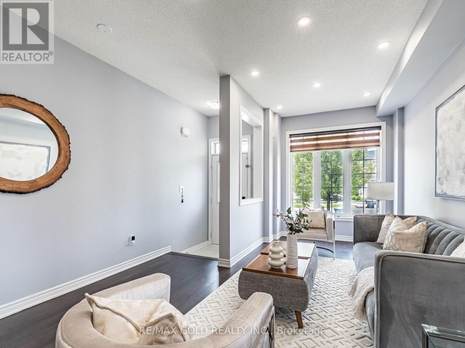 9 KEMPENFELT TRAIL Image 7