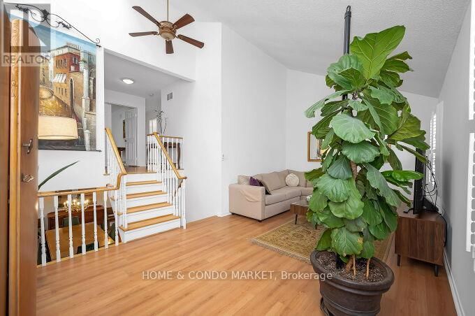 74 ROSEBUD AVENUE Image 17