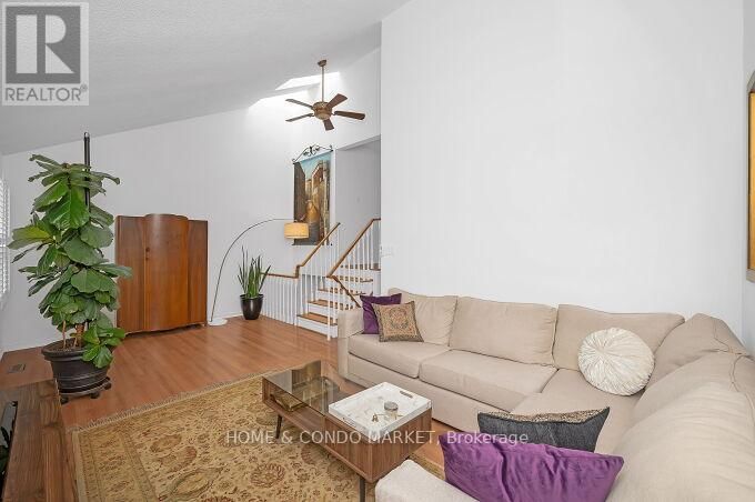 74 ROSEBUD AVENUE Image 18