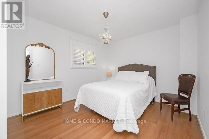 74 ROSEBUD AVENUE Image 26