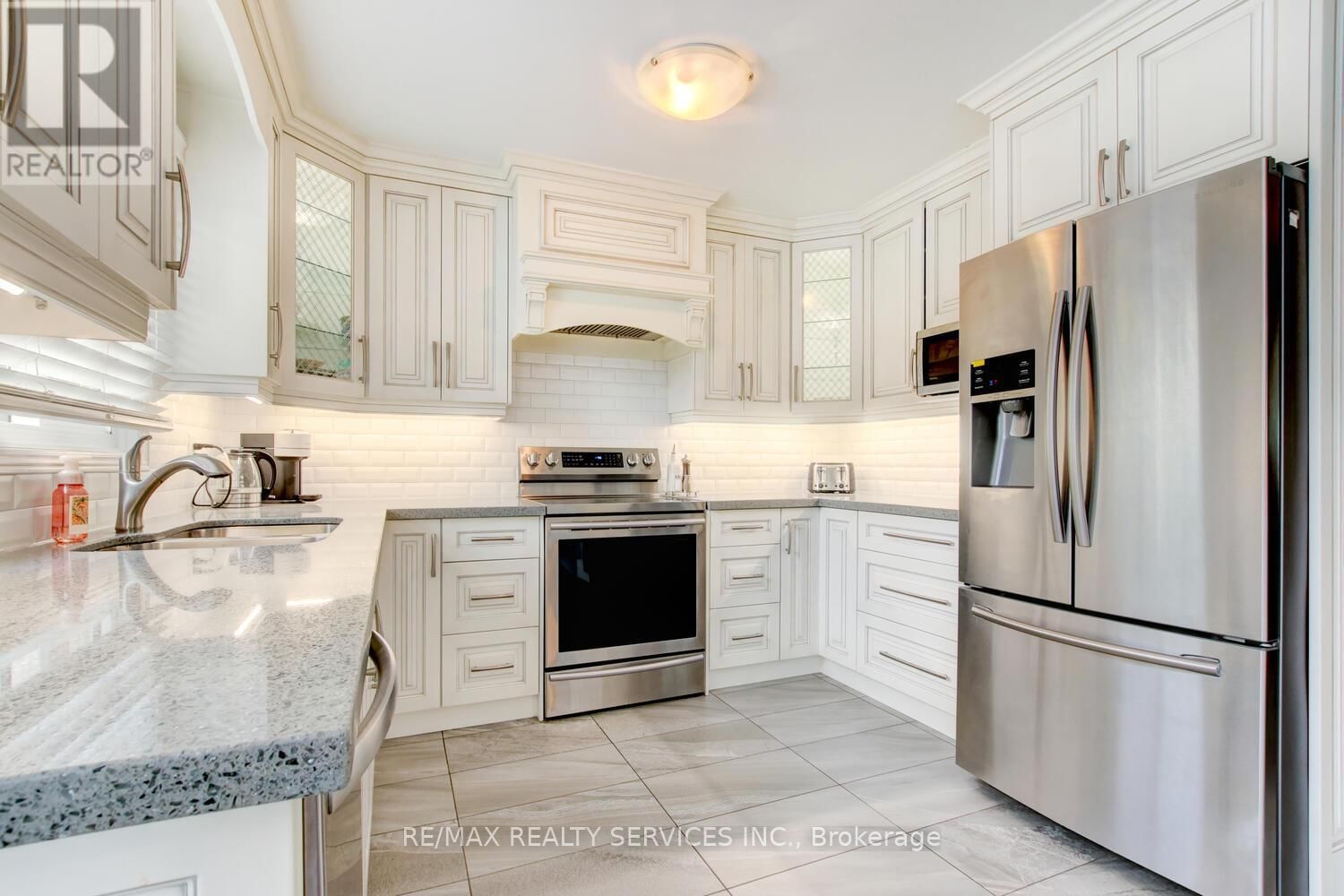 119 KENPARK AVENUE Image 10