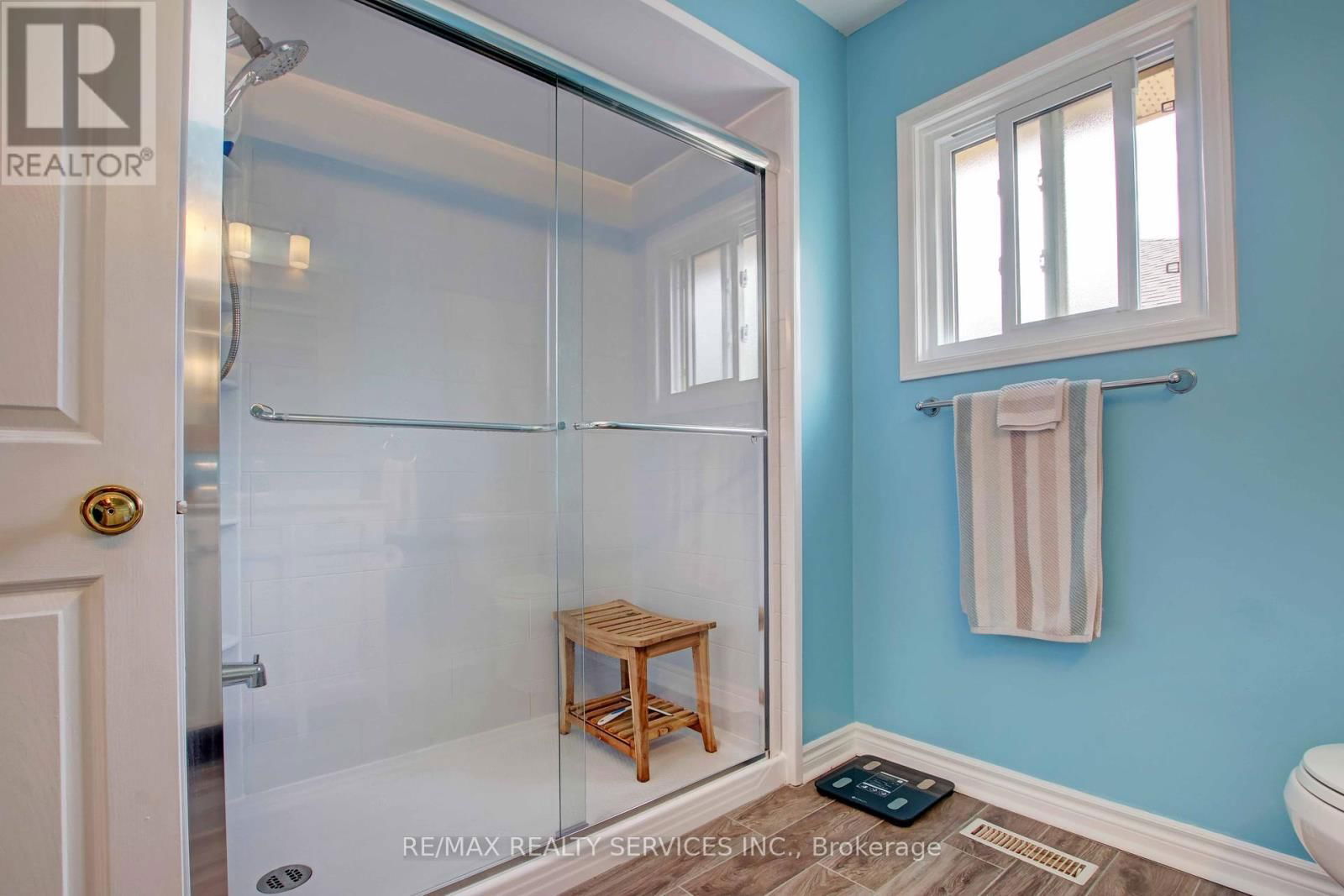 119 KENPARK AVENUE Image 23