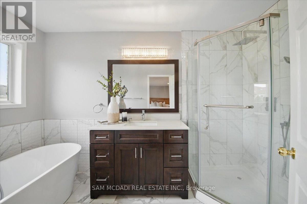 3344 LABURNUM CRESCENT Image 26