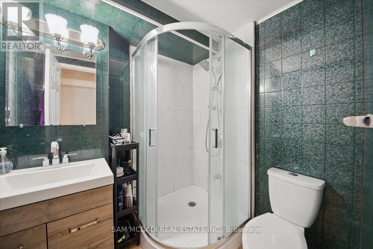 3344 LABURNUM CRESCENT Image 39