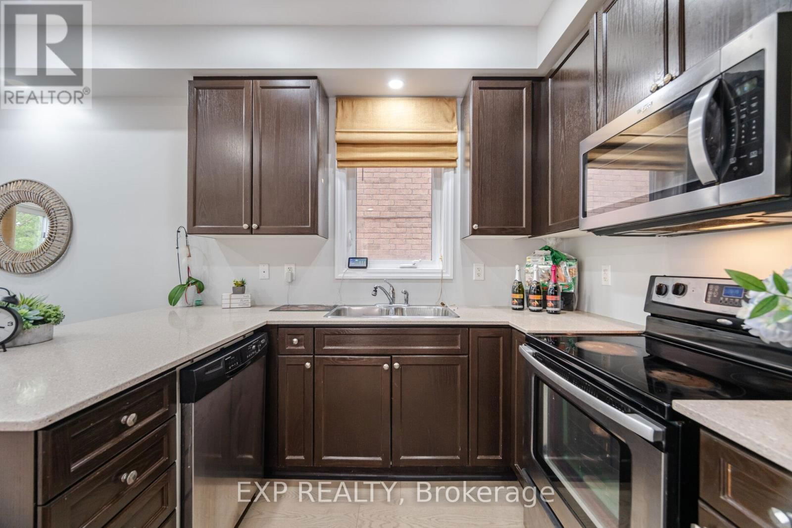 39 FORBES TERRACE Image 21