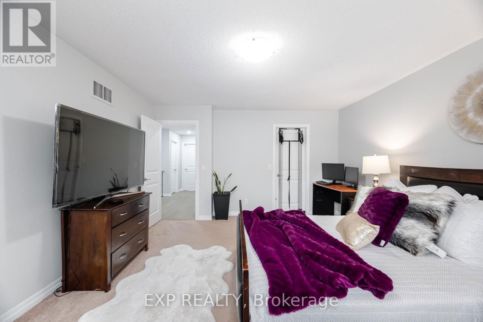 39 FORBES TERRACE Image 30