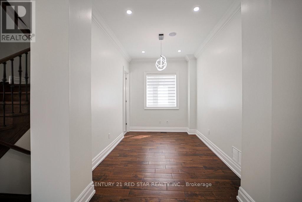 164 ELMHURST DRIVE Image 16