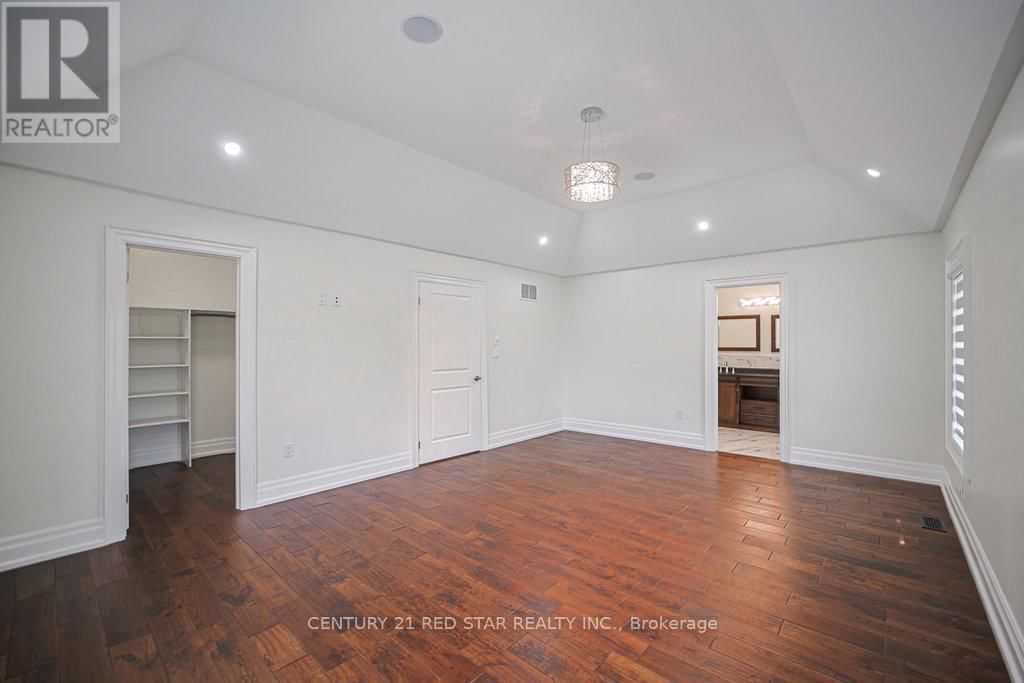 164 ELMHURST DRIVE Image 28