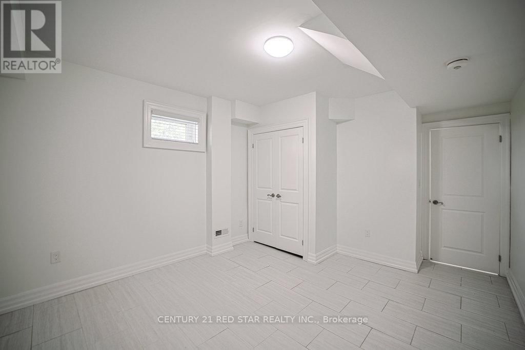 164 ELMHURST DRIVE Image 36