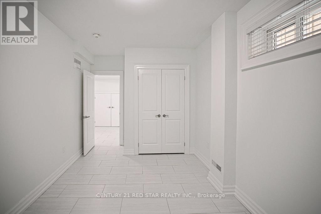 164 ELMHURST DRIVE Image 37