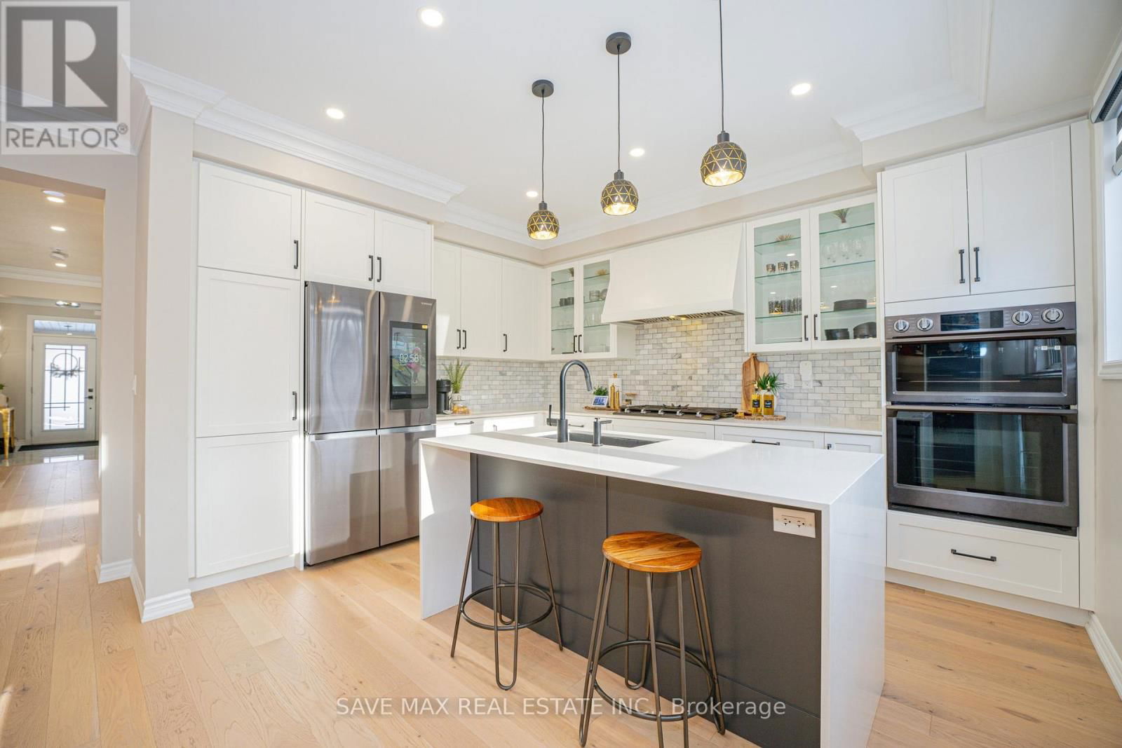449 THORNBORROW COURT Image 19