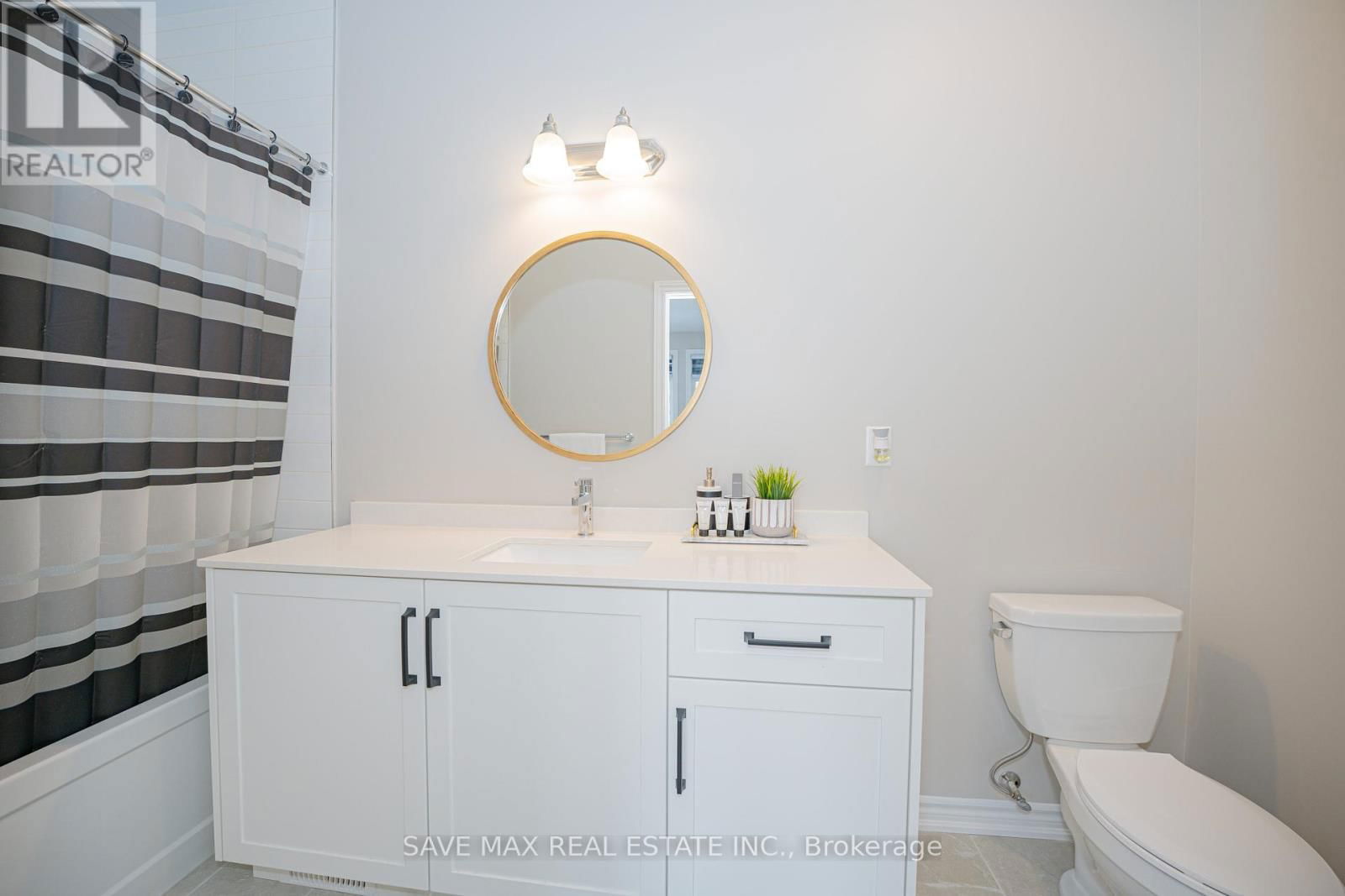 449 THORNBORROW COURT Image 34