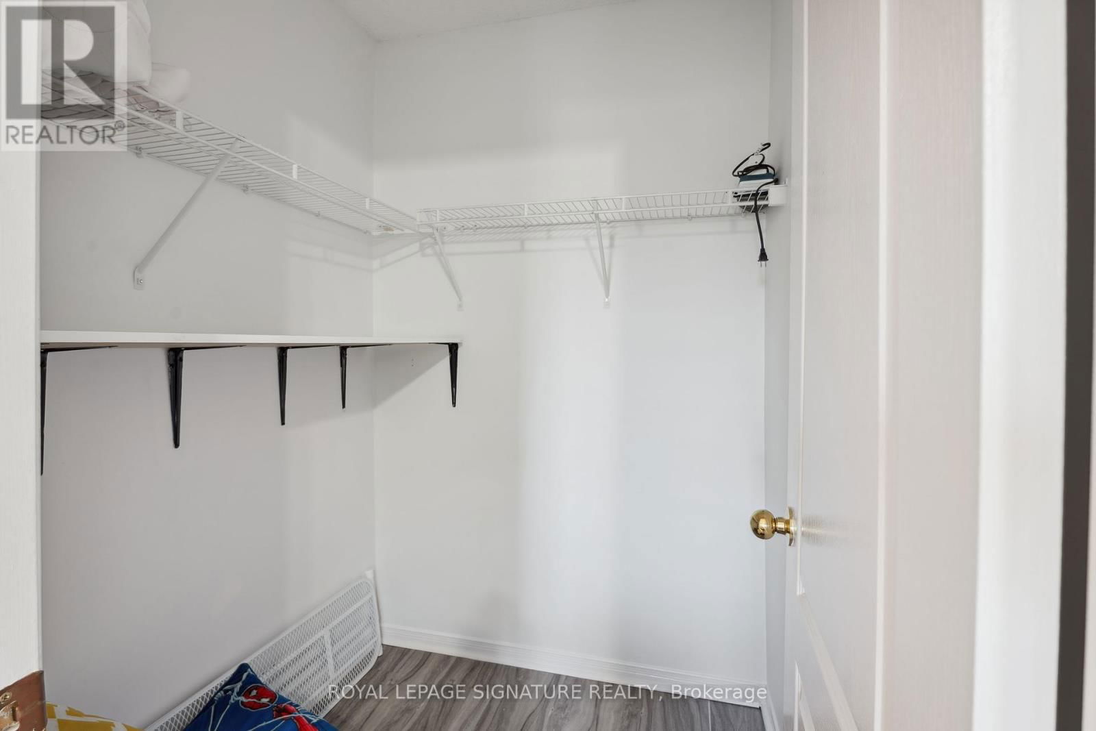 72 PENBRIDGE CIRCLE Image 26