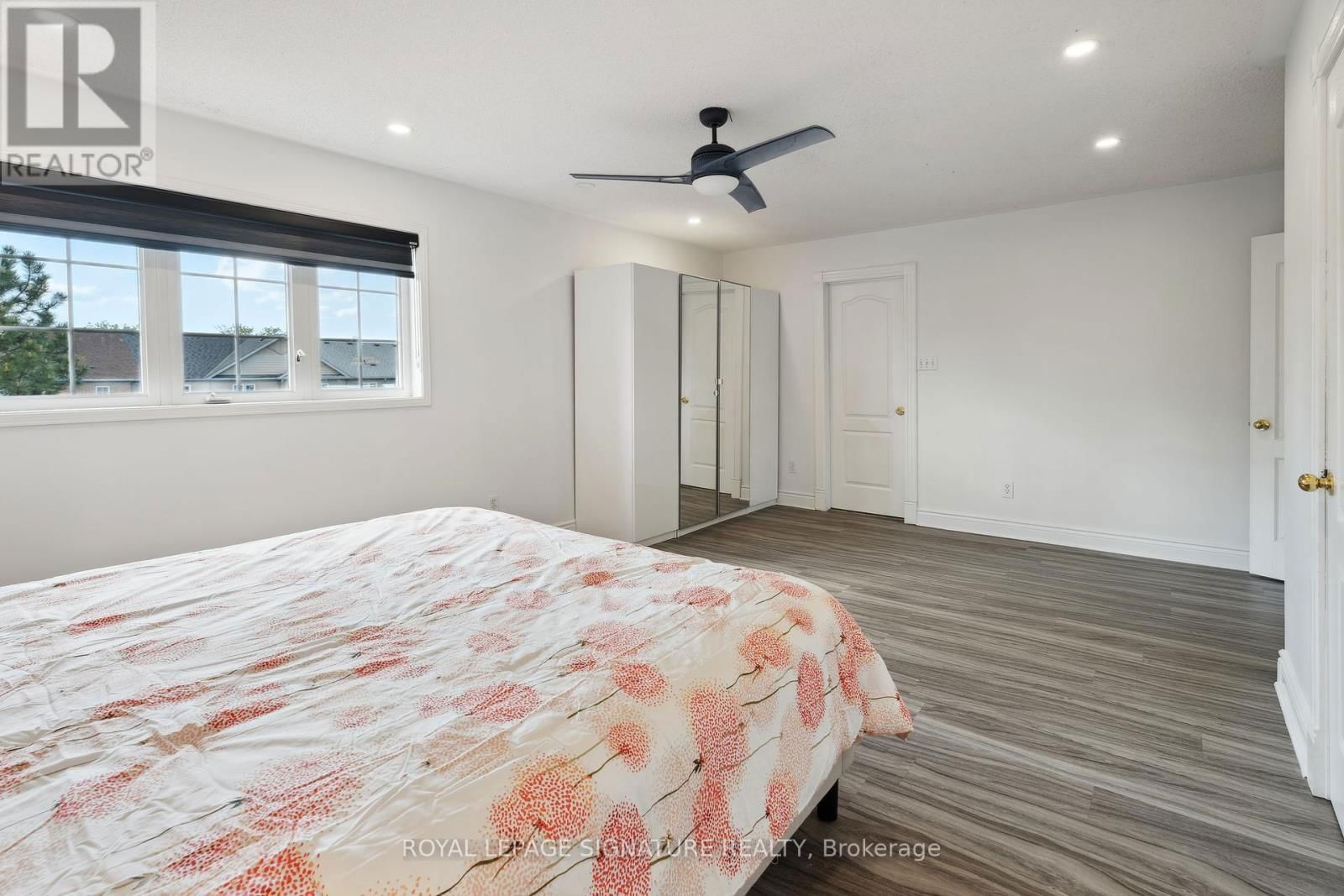 72 PENBRIDGE CIRCLE Image 32