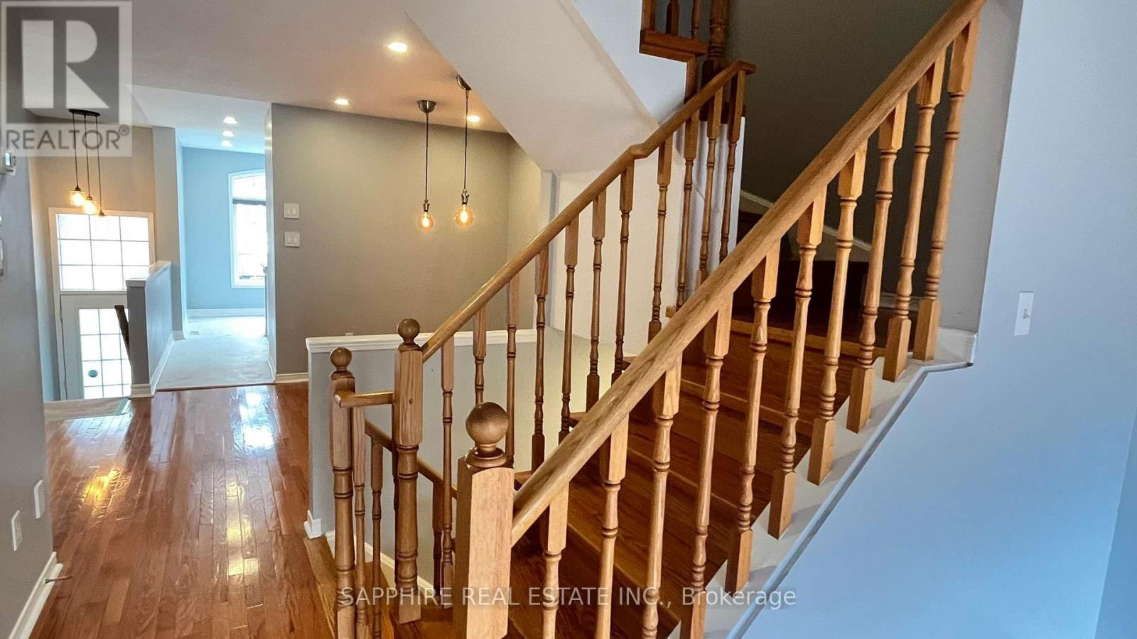 3255 REDPATH CIRCLE Image 25
