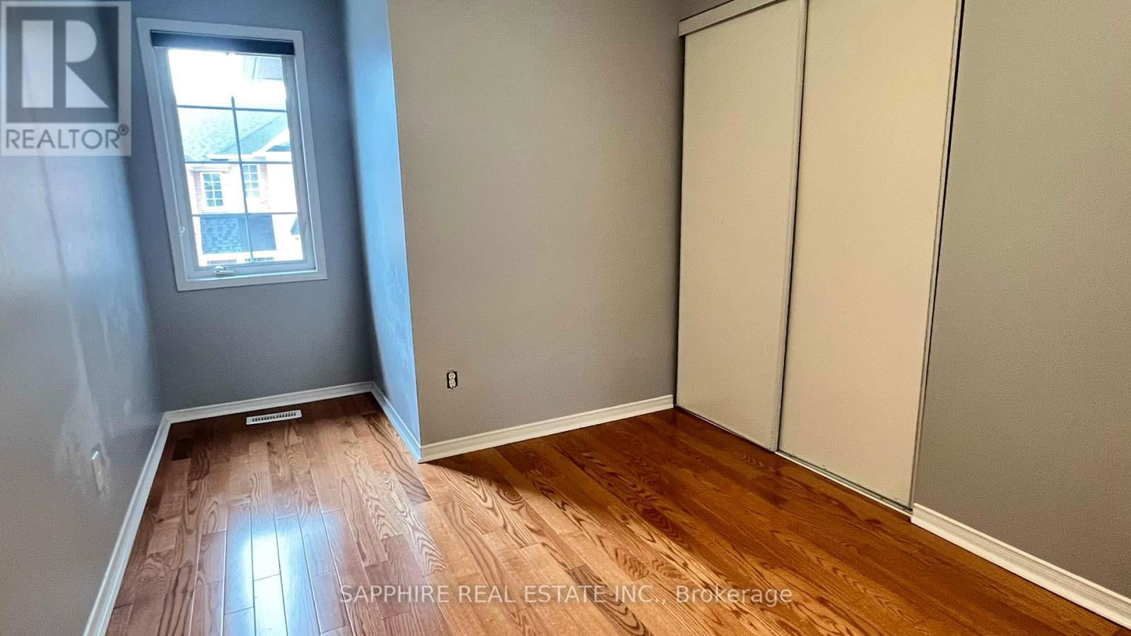 3255 REDPATH CIRCLE Image 28