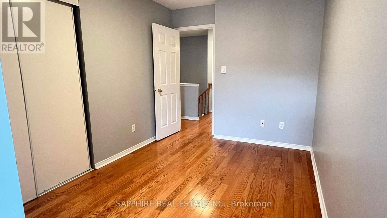 3255 REDPATH CIRCLE Image 29