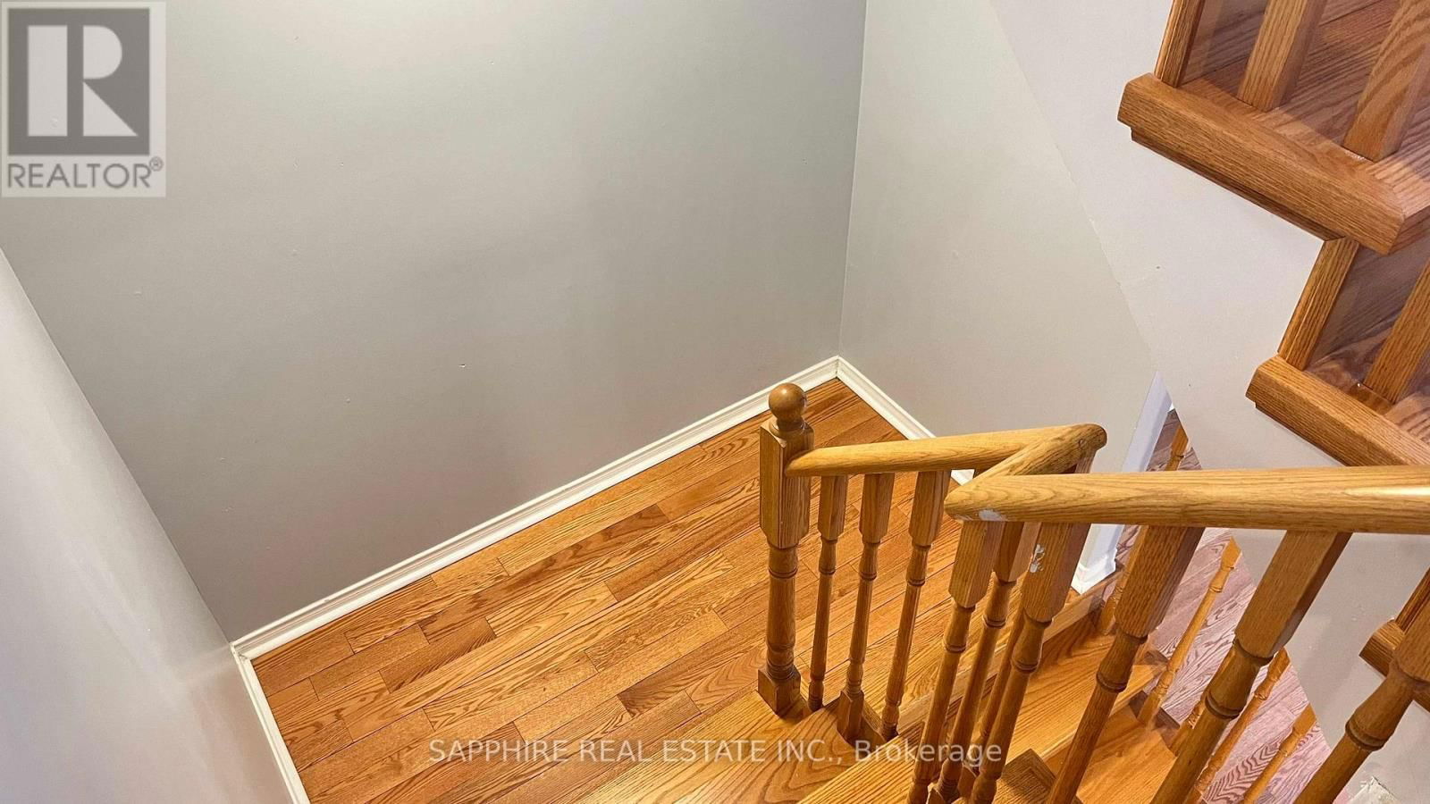 3255 REDPATH CIRCLE Image 39