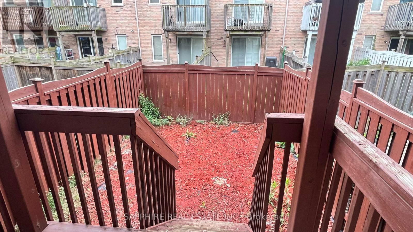 3255 REDPATH CIRCLE Image 46