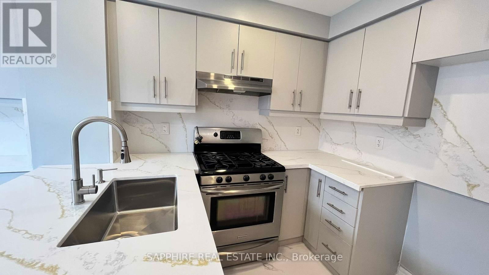3255 REDPATH CIRCLE Image 8