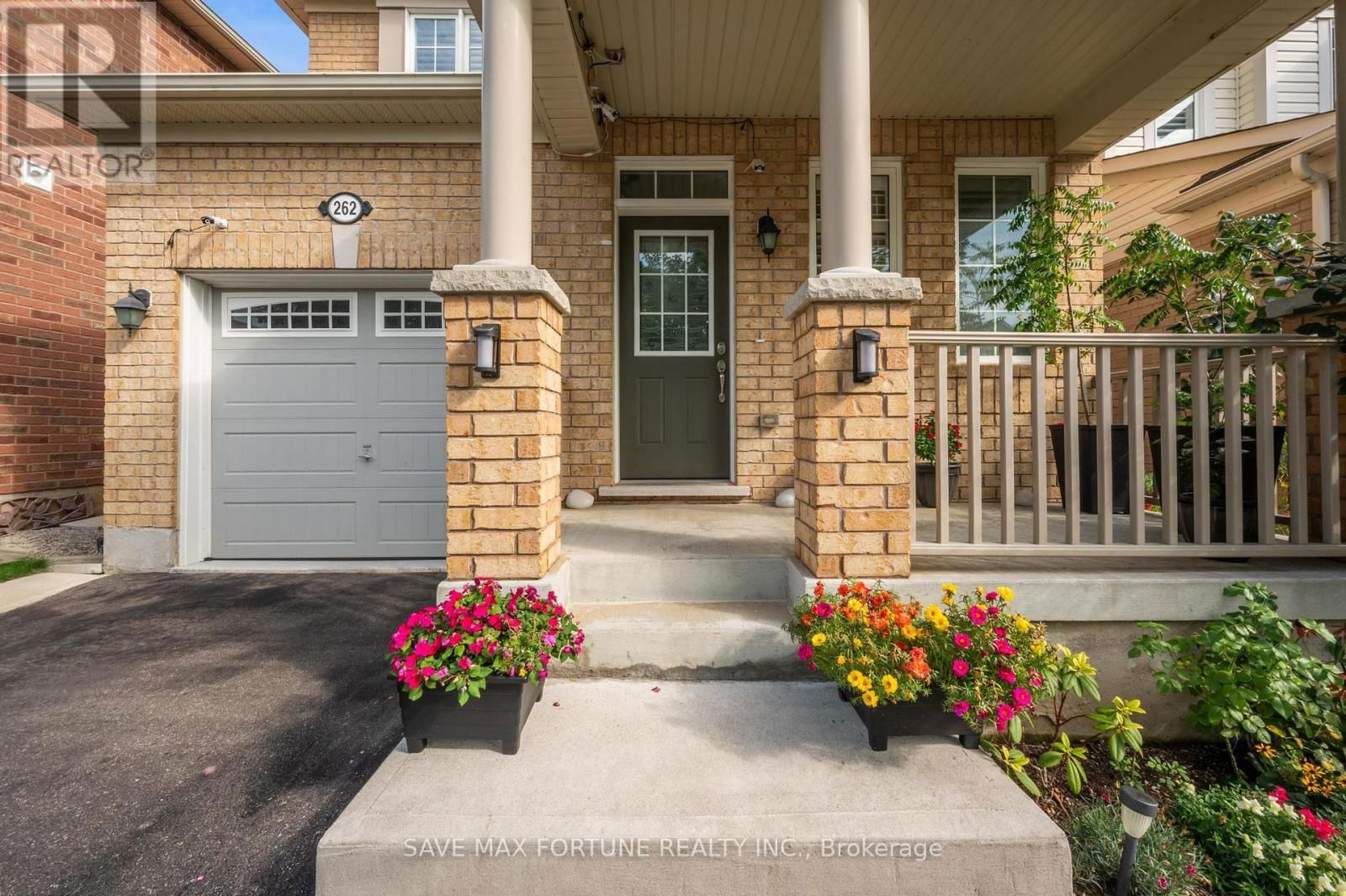 262 CEDRIC TERRACE Image 2