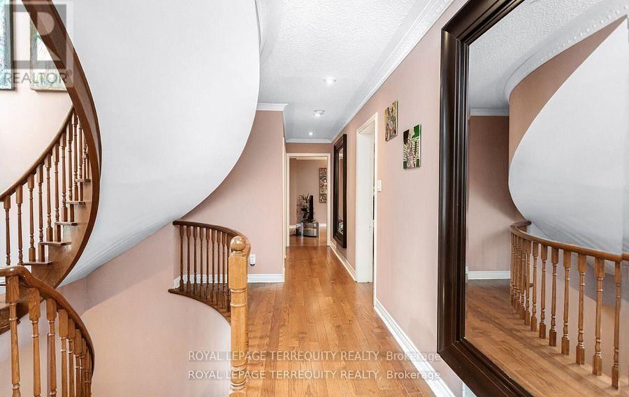 1714 GLOBE COURT Image 10