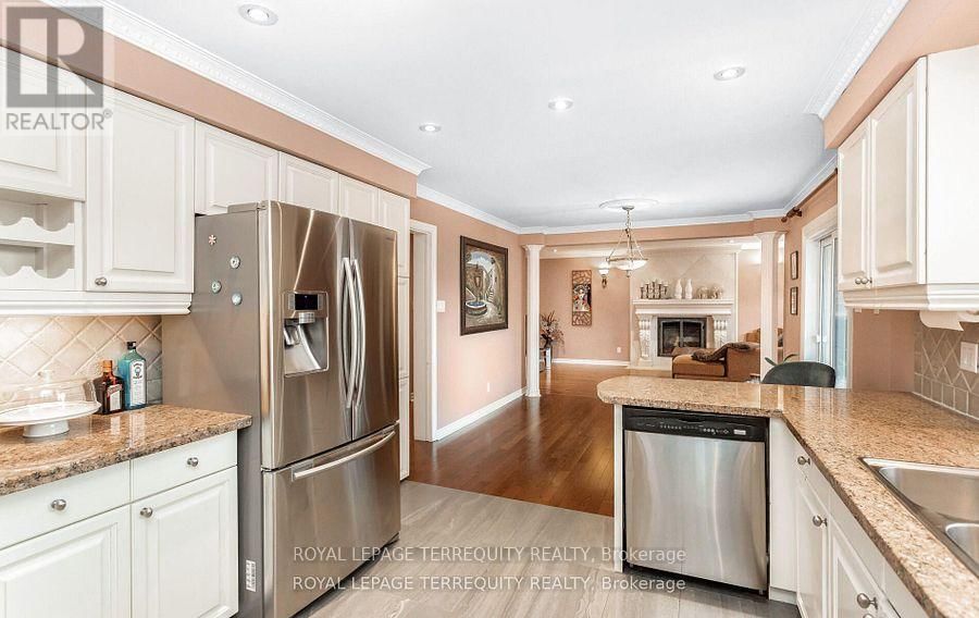 1714 GLOBE COURT Image 19
