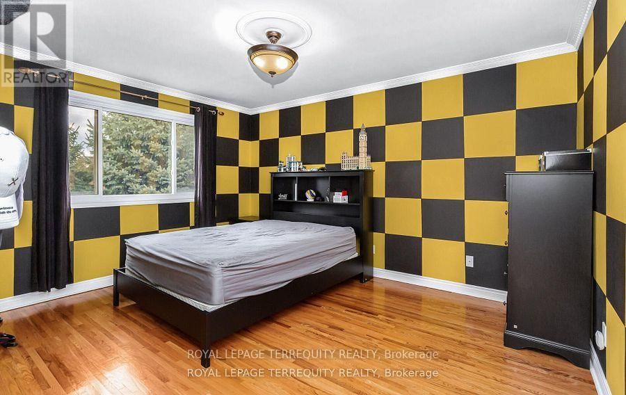 1714 GLOBE COURT Image 30