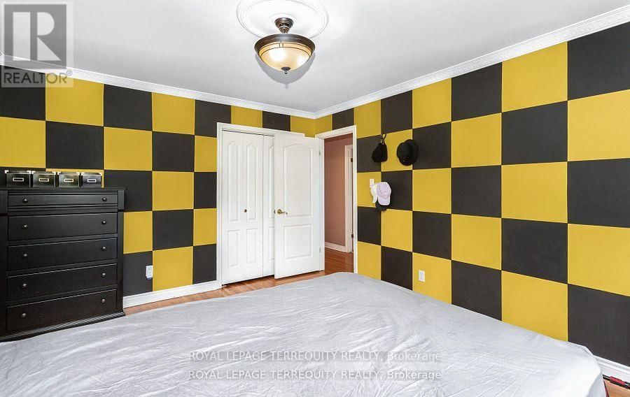 1714 GLOBE COURT Image 31