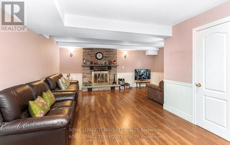 1714 GLOBE COURT Image 37