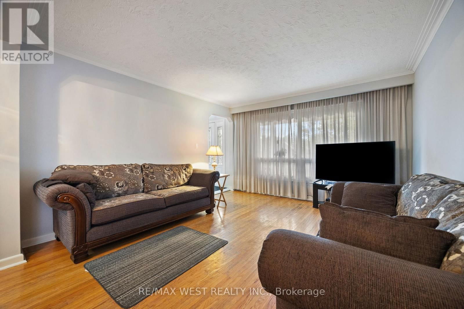 47 BRAWLEY AVENUE Image 11