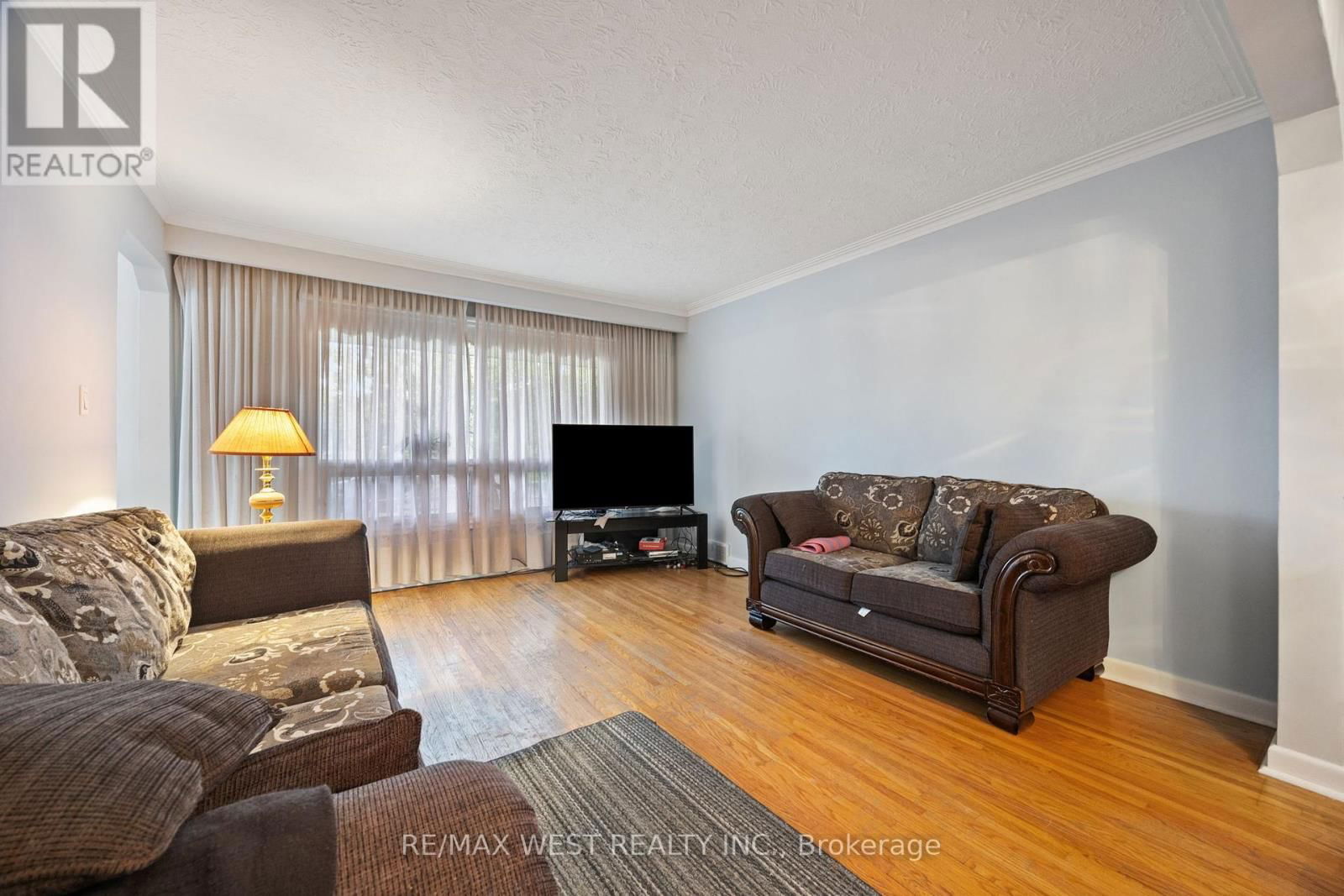 47 BRAWLEY AVENUE Image 12