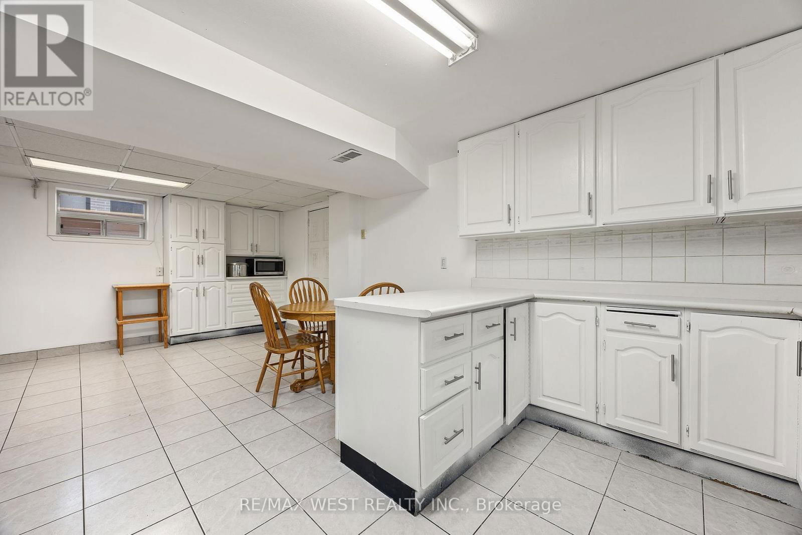 47 BRAWLEY AVENUE Image 26
