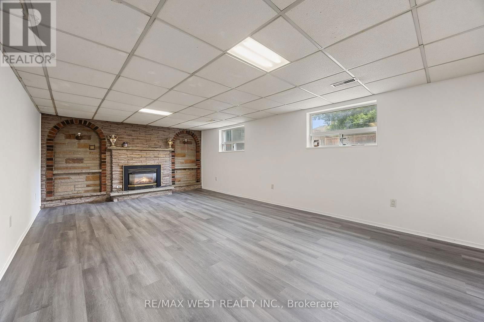 47 BRAWLEY AVENUE Image 27