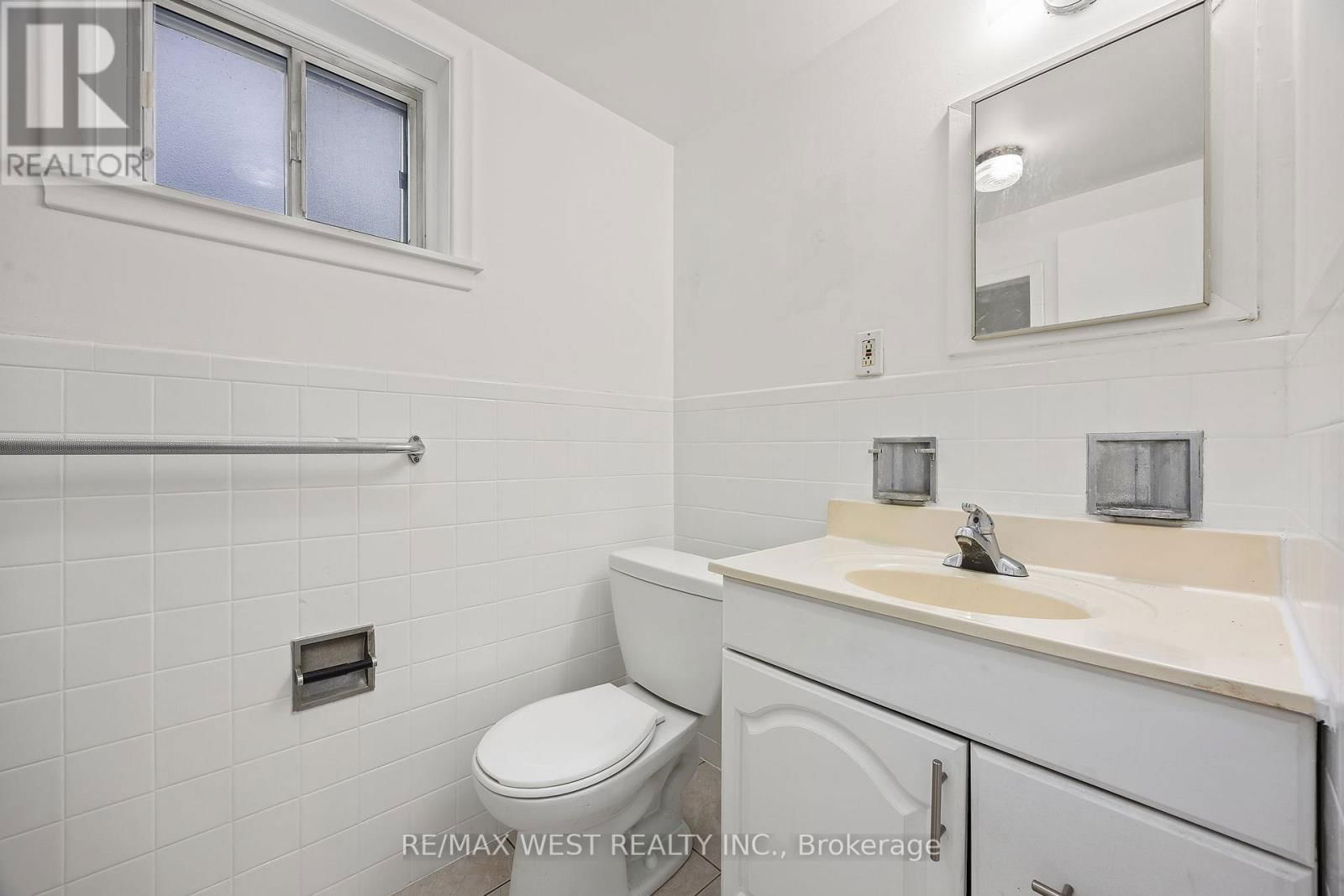47 BRAWLEY AVENUE Image 32