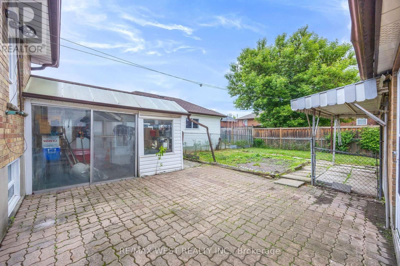 47 BRAWLEY AVENUE Image 33