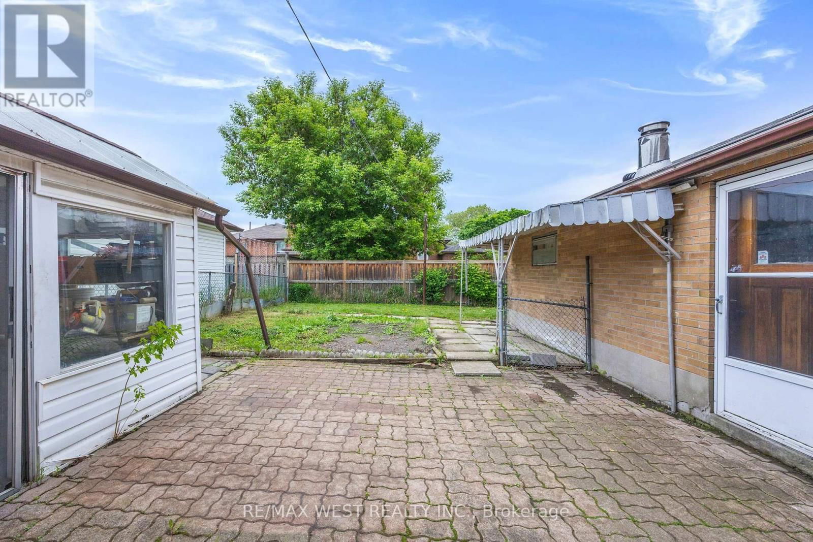 47 BRAWLEY AVENUE Image 34