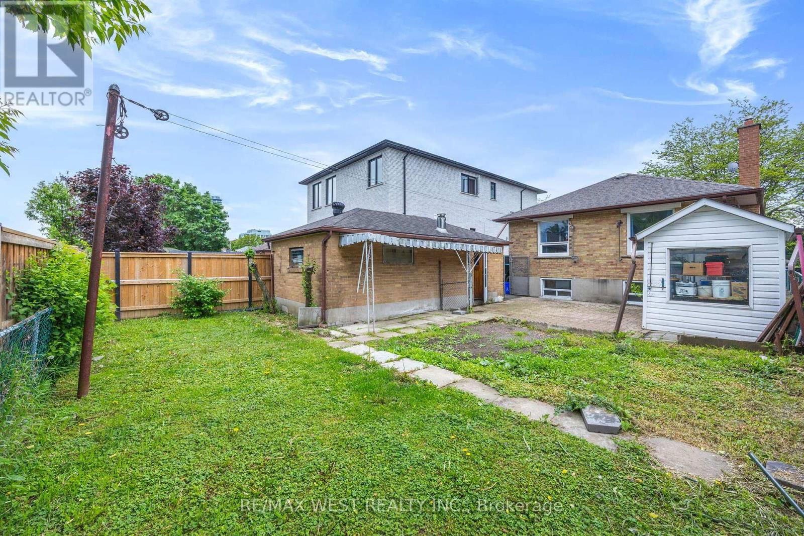 47 BRAWLEY AVENUE Image 36